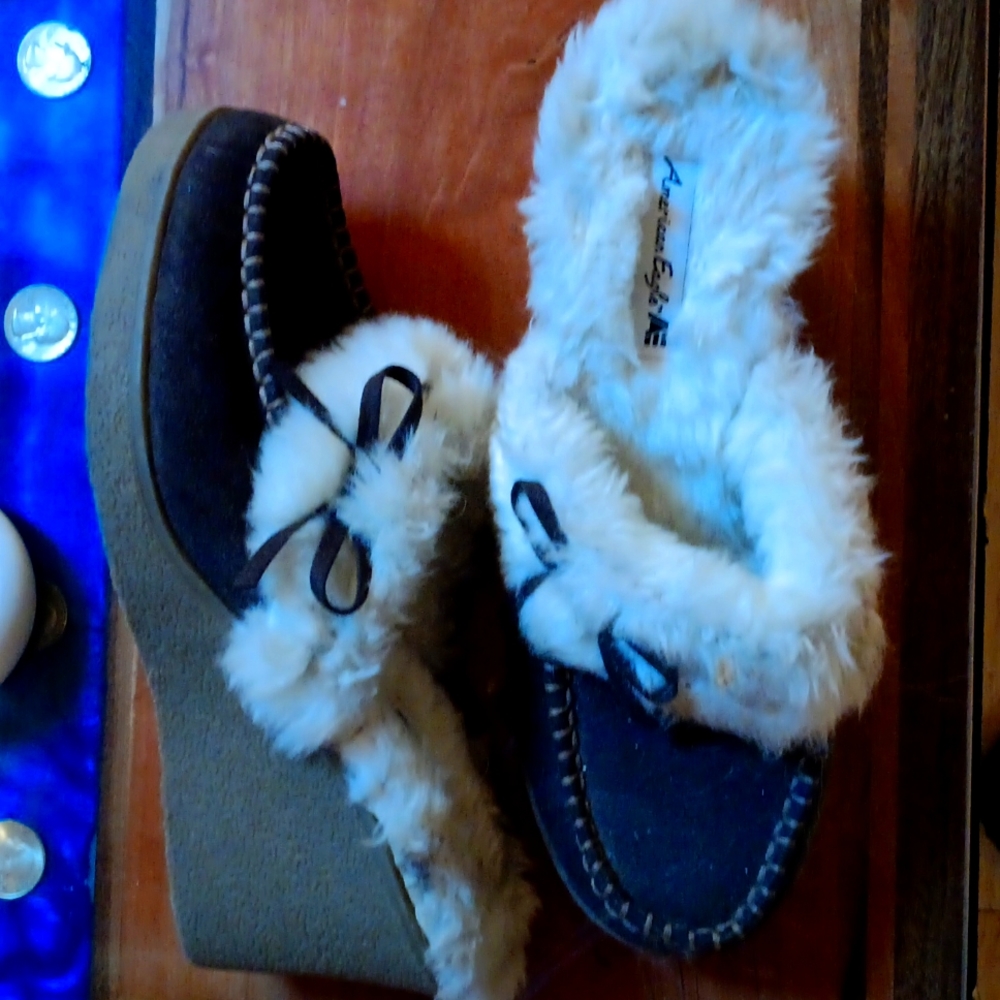 American eagle wedge sandles 6